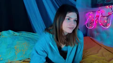 Vicki3 online show from March 2026 10:28:02 AM