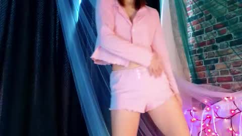 Vicki3 online show from March 2026 07:14:02 AM