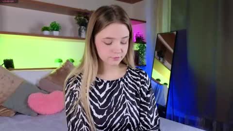 Mary online show from April 2026 03:39:01 PM