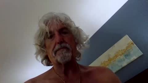 Snapshot of winedog2020 chatting on May 2026 03:45:01 AM Gundja Man online show from May 2026 03:45:01 AM