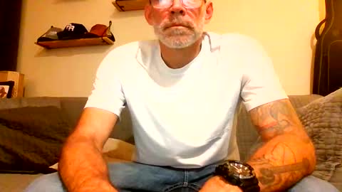 wingnutt765733 online show from February 2026 04:29:01 AM