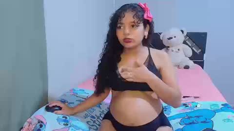  Winnifer Gonzalez  online show from September 2025 04:01:01 AM