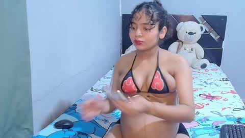  Winnifer Gonzalez  online show from October 2025 03:29:02 AM
