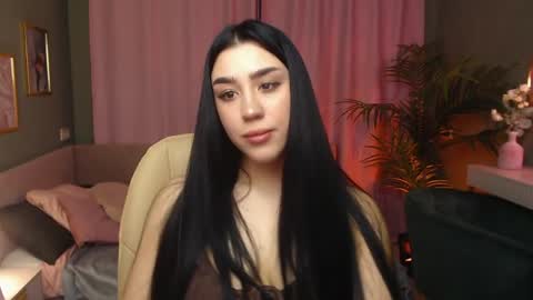 Lola online show from April 2026 07:41:01 AM