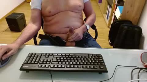 winterfreund99 online show from April 2026 01:42:02 PM