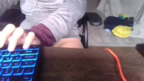 wintersnow2934853 online show from April 2026 04:59:02 PM