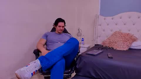 Wiston online show from March 2026 02:11:02 PM