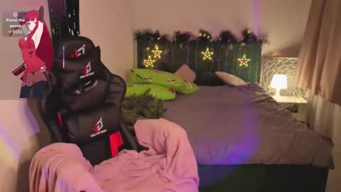 Vivian online show from December 2025 08:38:02 PM