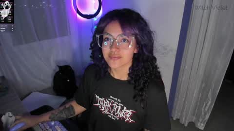 Snapshot of witchofhearts chatting on January 2025 11:43:01 PM Luna Violeta A r t i s t online show from January 2025 11:43:01 PM