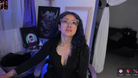 Snapshot of witchofhearts chatting on September 2025 02:01:01 AM Luna Violeta A r t i s t online show from September 2025 02:01:01 AM