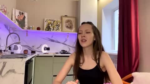 Isobelle online show from January 2025 11:15:02 AM