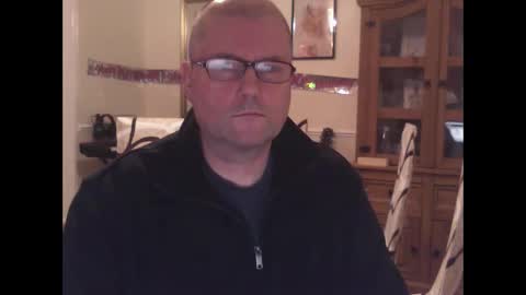 Snapshot of wobble444 chatting on April 2026 12:26:02 AM wobble444 online show from April 2026 12:26:02 AM