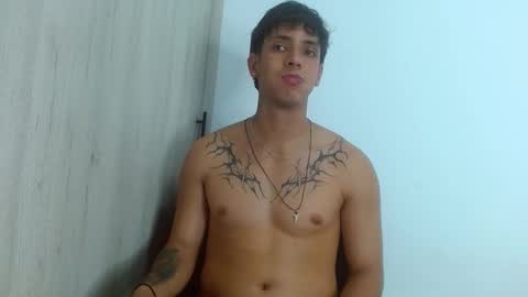 wolf_light online show from December 2025 10:36:02 PM