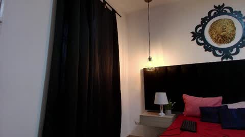  W O L F  online show from April 2026 11:21:02 AM