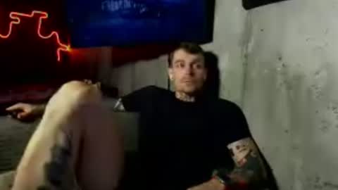 wolfhoff online show from June 2026 01:36:01 PM