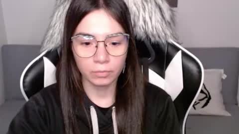 Alex online show from October 2025 03:17:02 AM