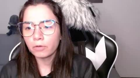 Alex online show from November 2025 02:23:01 AM