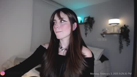   online show from February 2025 02:28:02 AM