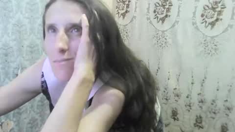 Snapshot of wolfxsnow chatting on September 2025 07:44:01 AM wolfxsnow online show from September 2025 07:44:01 AM