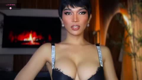 Julia online show from August 2026 04:48:01 AM