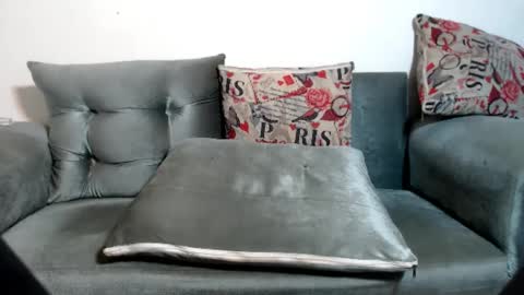 SHENIEL RODRIGUEZ online show from January 2025 06:22:02 AM