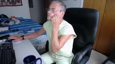 Large one  online show from December 2024 02:21:01 PM