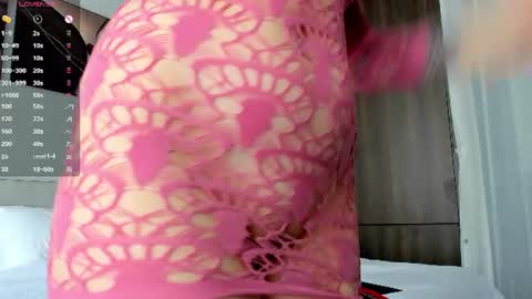 Snapshot of wow__lina chatting on July 2026 04:21:01 AM Hey Im Lina See you 12am - 6am GMT 3 online show from July 2026 04:21:01 AM