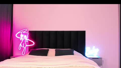 Emi online show from February 2025 04:03:01 AM