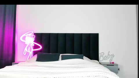 Emi online show from February 2025 04:00:02 AM