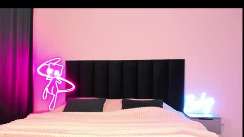 Emi online show from March 2025 04:58:02 AM