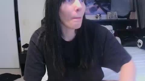 Crystal Lake online show from April 2026 04:26:01 AM