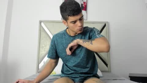 wyatt online show from December 2025 01:05:02 PM