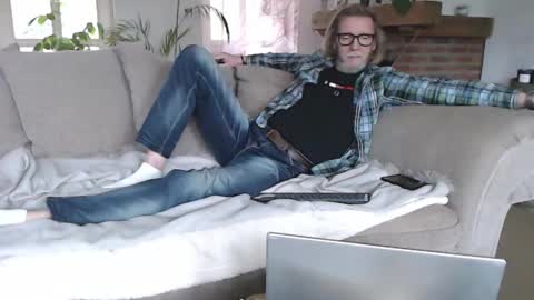 Snapshot of wyattearp64 chatting on March 2025 11:01:02 AM WyattEarp64 online show from March 2025 11:01:02 AM