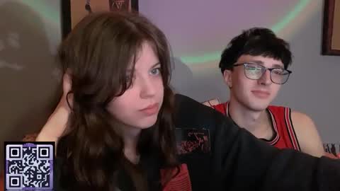 Philipp and Este online show from September 2025 10:13:02 PM