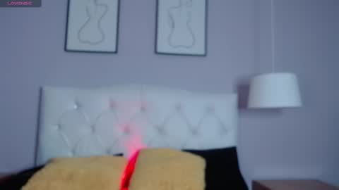 Snapshot of xaander_ chatting on September 2025 03:08:01 AM aurora  online show from September 2025 03:08:01 AM