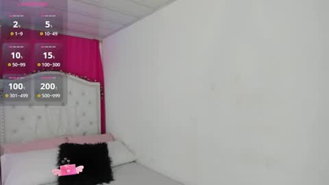 xaanderGrey online show from November 2025 07:12:01 PM