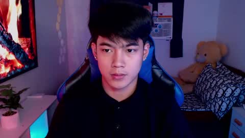 Prince Aldrian  online show from December 2024 07:04:01 AM