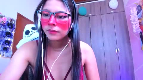 XALLYSONX online show from October 2025 11:33:02 AM