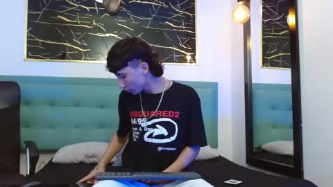 xandergrey8 online show from January 2026 07:29:01 PM