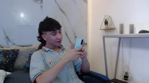 xandergrey8 online show from April 2026 07:38:02 PM