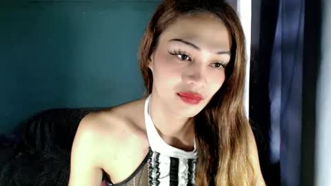 Snapshot of xangel_redx chatting on January 2025 11:45:02 PM ANGEL online show from January 2025 11:45:02 PM