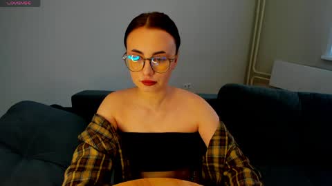 Snapshot of xapka_lapka chatting on May 2026 07:04:01 AM Alice online show from May 2026 07:04:01 AM