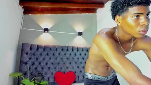 XAVI online show from November 2025 07:48:02 PM