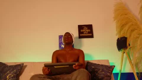 Snapshot of xavier_cole chatting on June 2026 07:35:02 PM xavier_cole online show from June 2026 07:35:02 PM