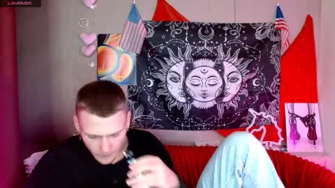 xavier_night81 online show from October 2025 07:20:02 AM