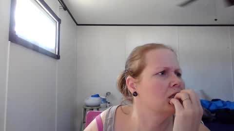 Snapshot of xbeautifulxliex chatting on March 2026 04:12:01 PM xbeautifulxliex online show from March 2026 04:12:01 PM