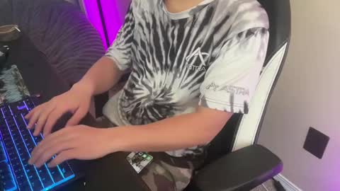 xburst online show from February 2025 05:13:02 PM