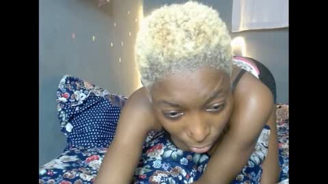 Snapshot of xcreamypussy chatting on February 2025 11:34:01 PM xcreamypussy online show from February 2025 11:34:01 PM