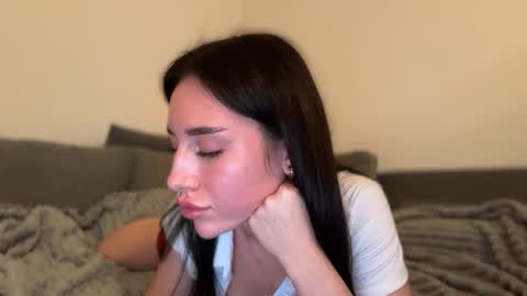 XCuteXbunny online show from October 2025 05:57:01 PM