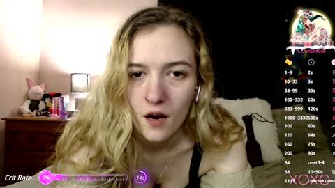 Snapshot of xelliee_rosex chatting on December 2024 07:53:01 AM EllieeRose online show from December 2024 07:53:01 AM